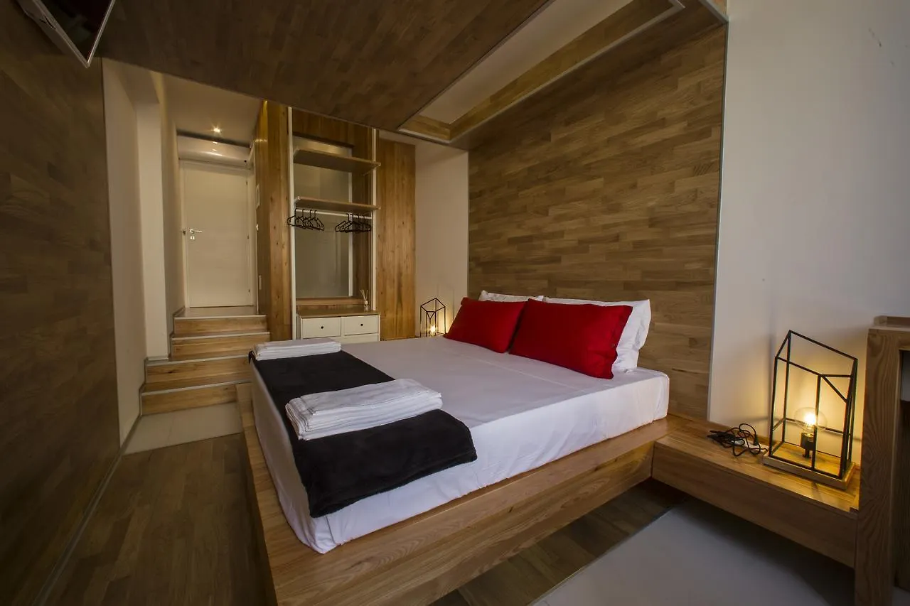 تراباني Tramura Guest House 3*,